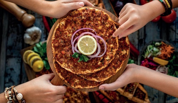 Sıcak Lahmacun
